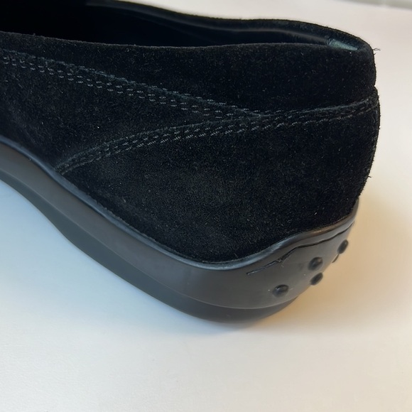 Tod’s Men’s Suede Loafer. Excellent Condition. Size 7.5 main image 6